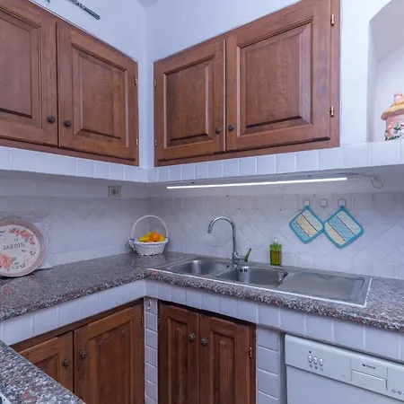 Alba Rossa 1.5km From The Beach - Happy * بورتو كيرفو