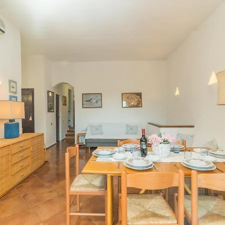 Alba Rossa 1.5km From The Beach - Happy شقة *